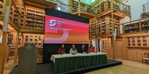 <div class='NoticiasTitulo hidden-xs'>EN PORTADA</div><a href='Noticia.asp?idNoticia=2462' class='CBPorcentaje'><div class='NoticiasTitular'>La Sociedad Espaola de Farmacia Clnica, Familiar y Comunitaria (SEFAC) ha abordado los problemas de acceso a los medicamentos y sus posibles soluciones en una nueva Jornada SEFAC, en Cuenca</div><div class='NoticiasTexto hidden-xs'>
Durante la Jornada, que ha contado con la asistencia de más de 100 farmacéuticos, se han presentado los resultados de un estudio piloto en el que se han analizado 2.221 incidencias detectadas durante la dispensación de medicamentos que estaban relacionadas con los problemas de acceso a los tratamientos.
Las Jornadas SEFAC, que se están celebrando hasta el 15 de junio en las diferentes delegaciones territoriales de SEFAC, tienen como lema Farmacia comunitaria en transformación: avanzando en el valor clínico y en su programa se incluyen once sesiones en las que se plasma el papel clínico de los farmacéuticos comunitarios...</div></span></a>